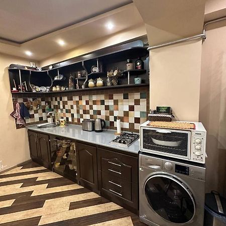Studio Apartment Little Center, Heart Of Yerevan Exterior foto