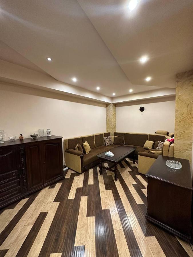 Studio Apartment Little Center, Heart Of Yerevan Exterior foto
